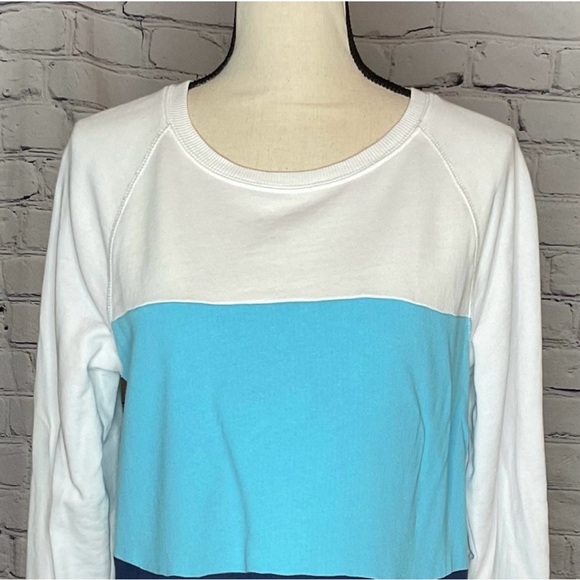 Lilly Pulitzer Luxletic Beach Comber Pullover Low Tide Navy Color Block Medium - Picture 3 of 16